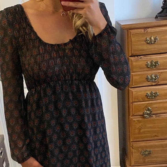 Patterned dress w/ built in tank dress - Picture 2 of 4